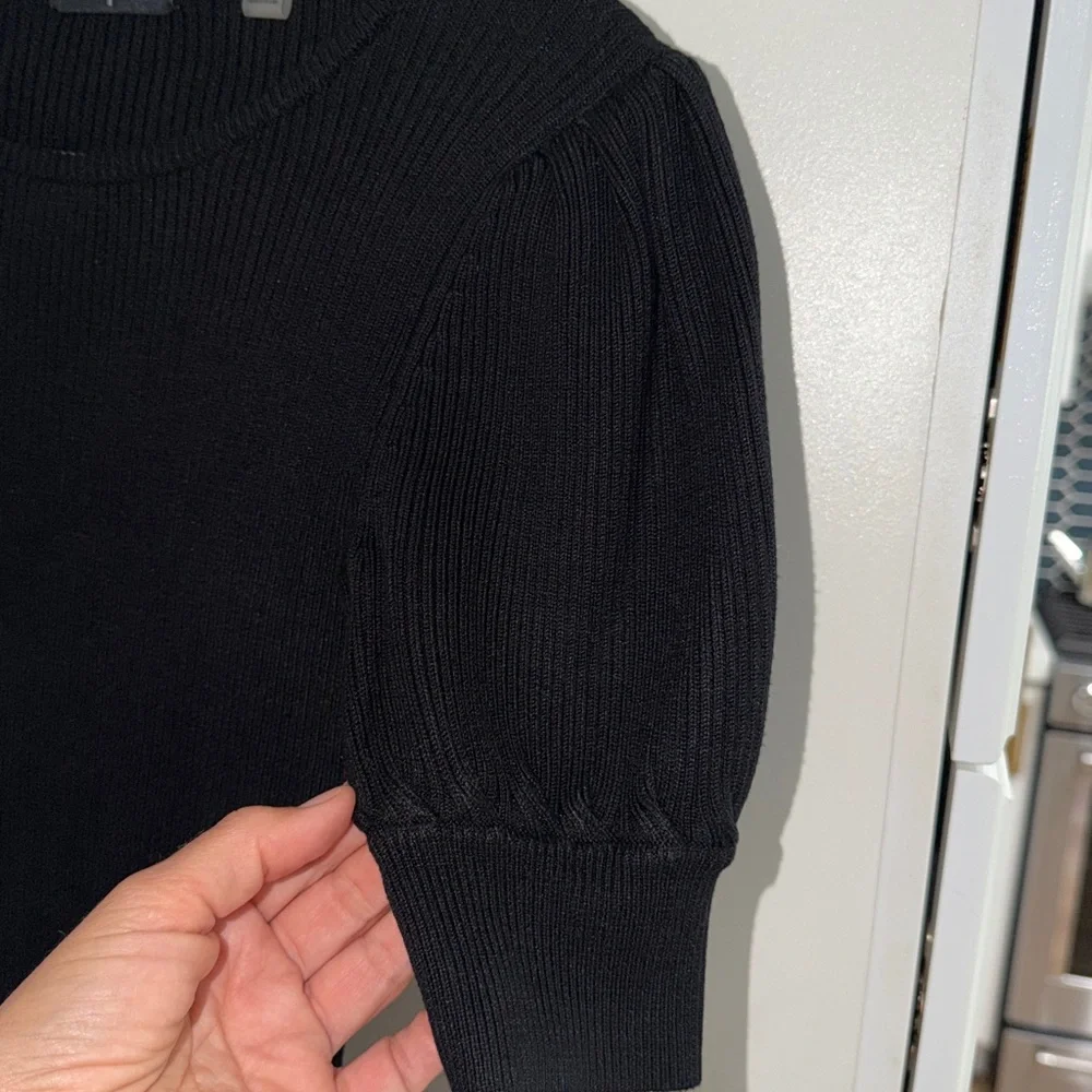 Tahari Black Ribbed Knit Sweater with puff sleeve | XS